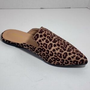 Tilcow Women's Pointed Toe Leopard Print SZ 8 Mules Flats Slip On Shoes EUC